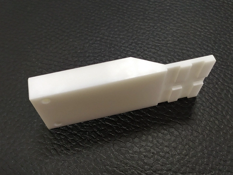 特殊セラミック材料のCNC加工で精度と耐久性を実現