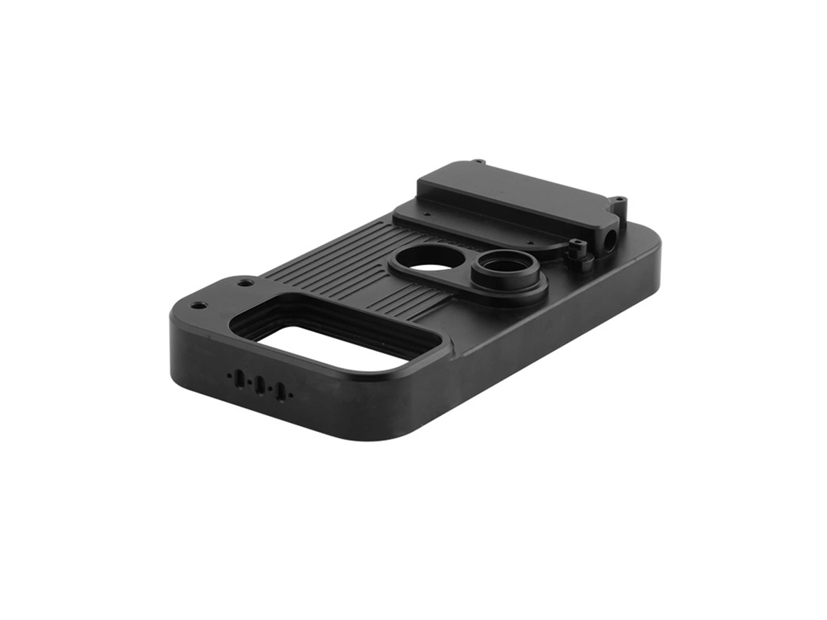 精密加工の自動化：製造におけるロボティクスの事例研究