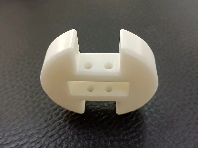 高温製品向けボロンナイトライド（BN）CNC加工サービス