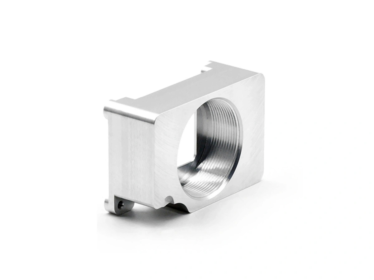 Low-Volume CNC Machining Manufacturing of 12L14 Steel for Precision Shafts and Bolts