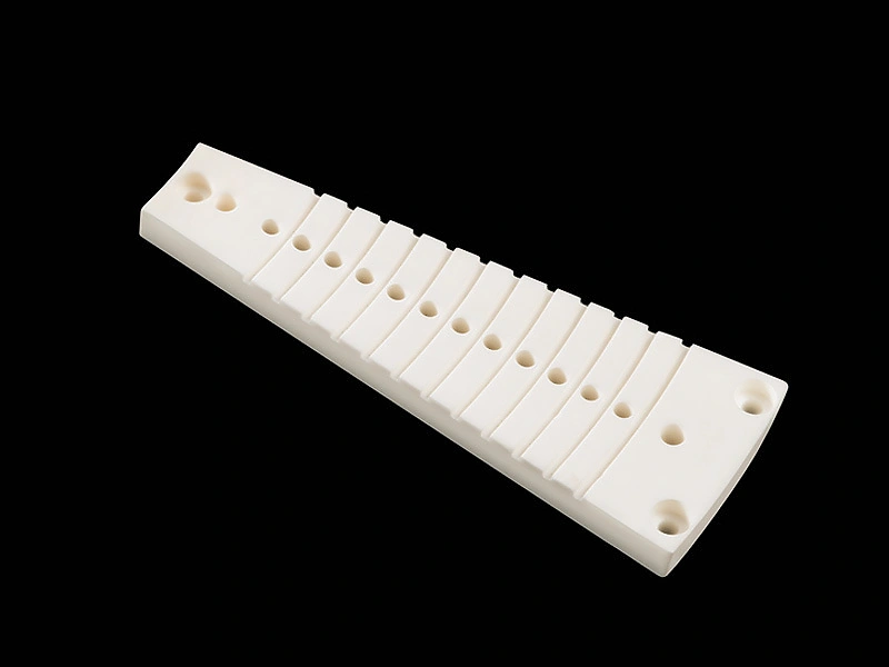 耐摩耗部品向けアルミナ（Al2O3）の精密CNC加工による性能解放